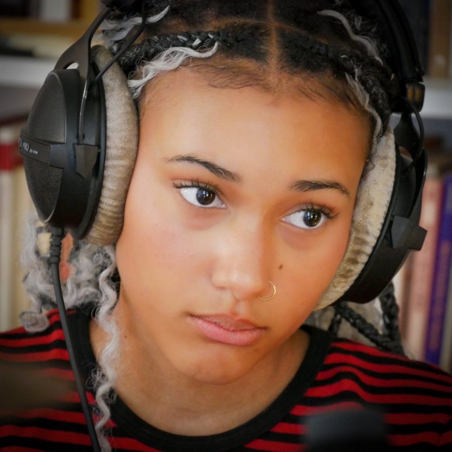 Nandi in headphones